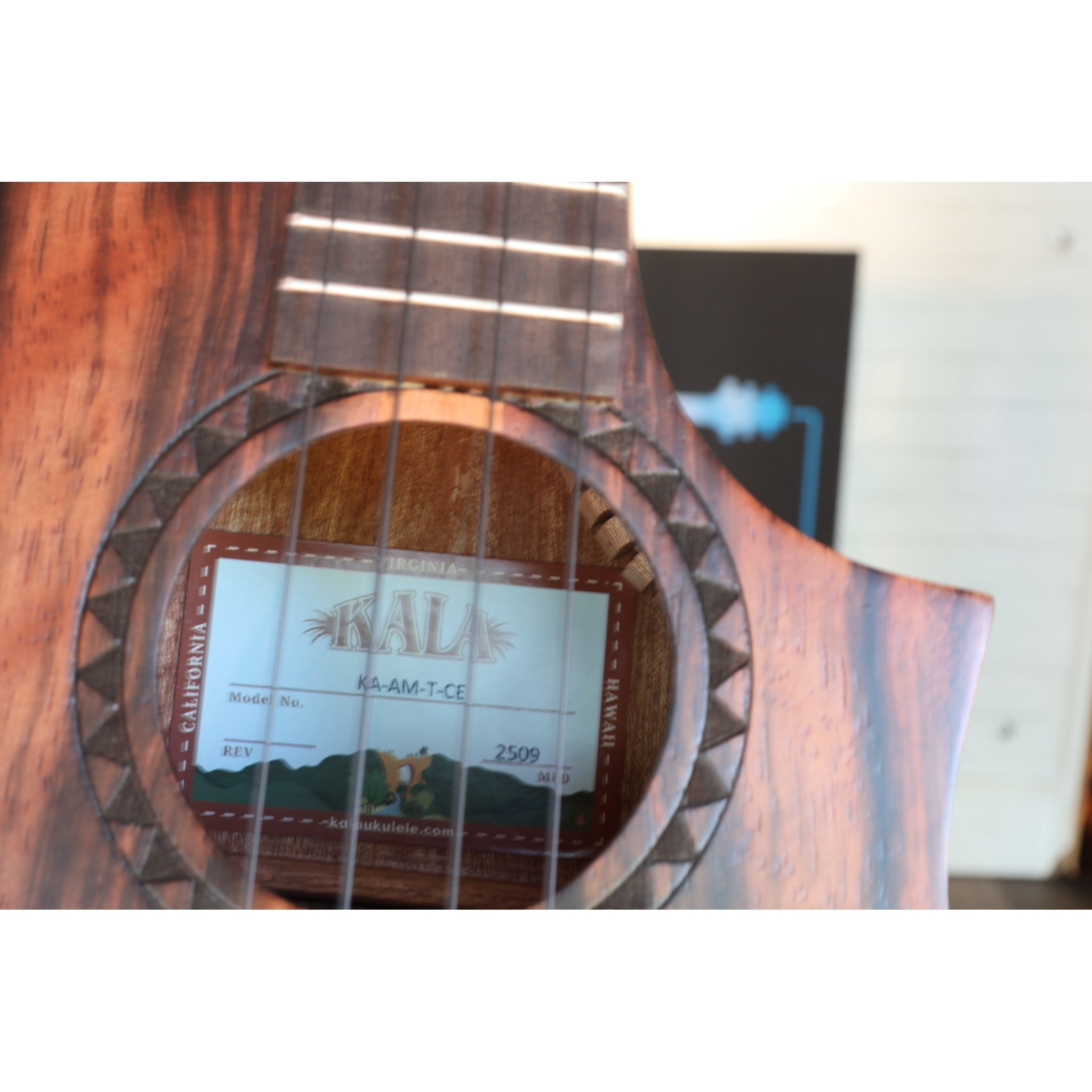Kala Amara Tri-Top Tenor Ukulele with Cutaway & EQ – KA-AM-T-CE