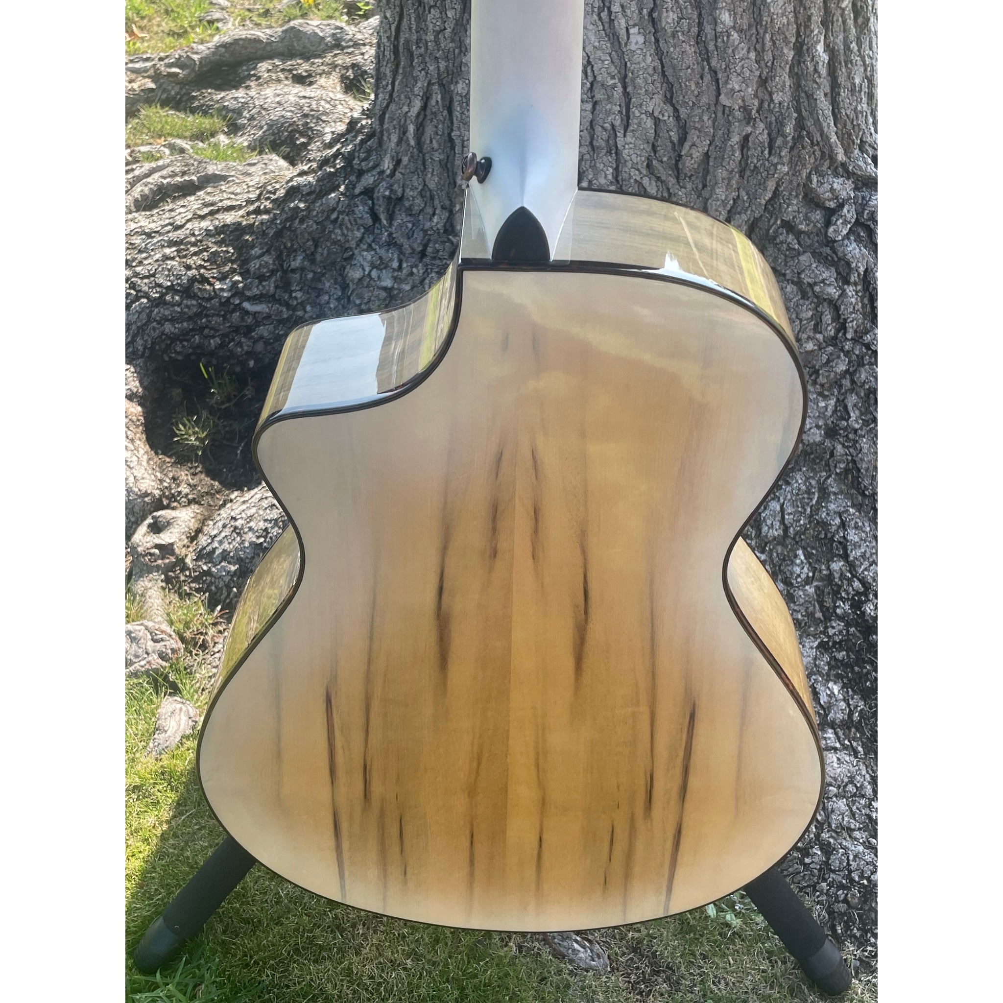 Breedlove Pursuit Exotic S Limited Edition Concert CE Acoustic-Electric Guitar – White Sand