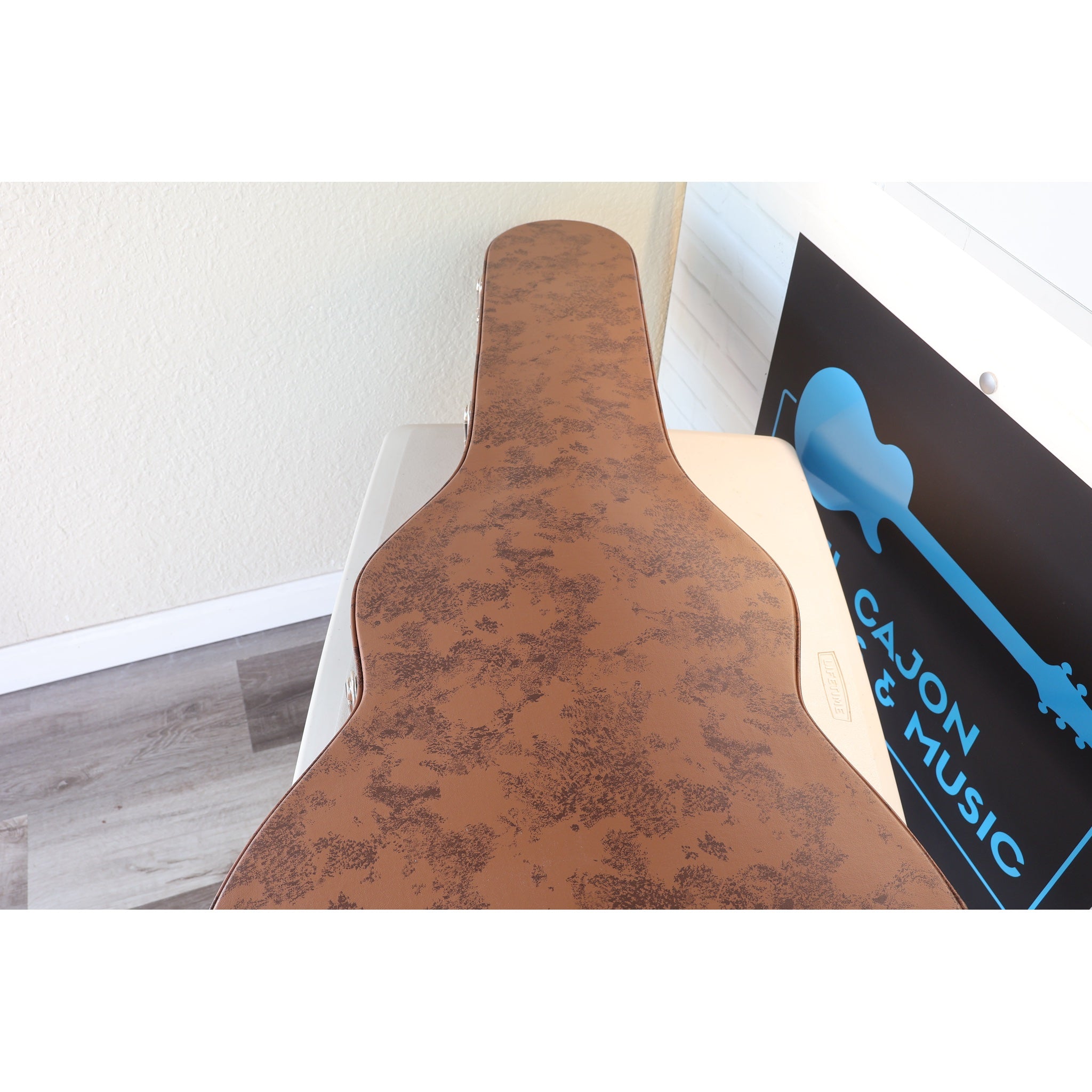 Bedell Bahia Parlor Adirondack Spruce & Brazilian Rosewood Acoustic Guitar – Tea Burst
