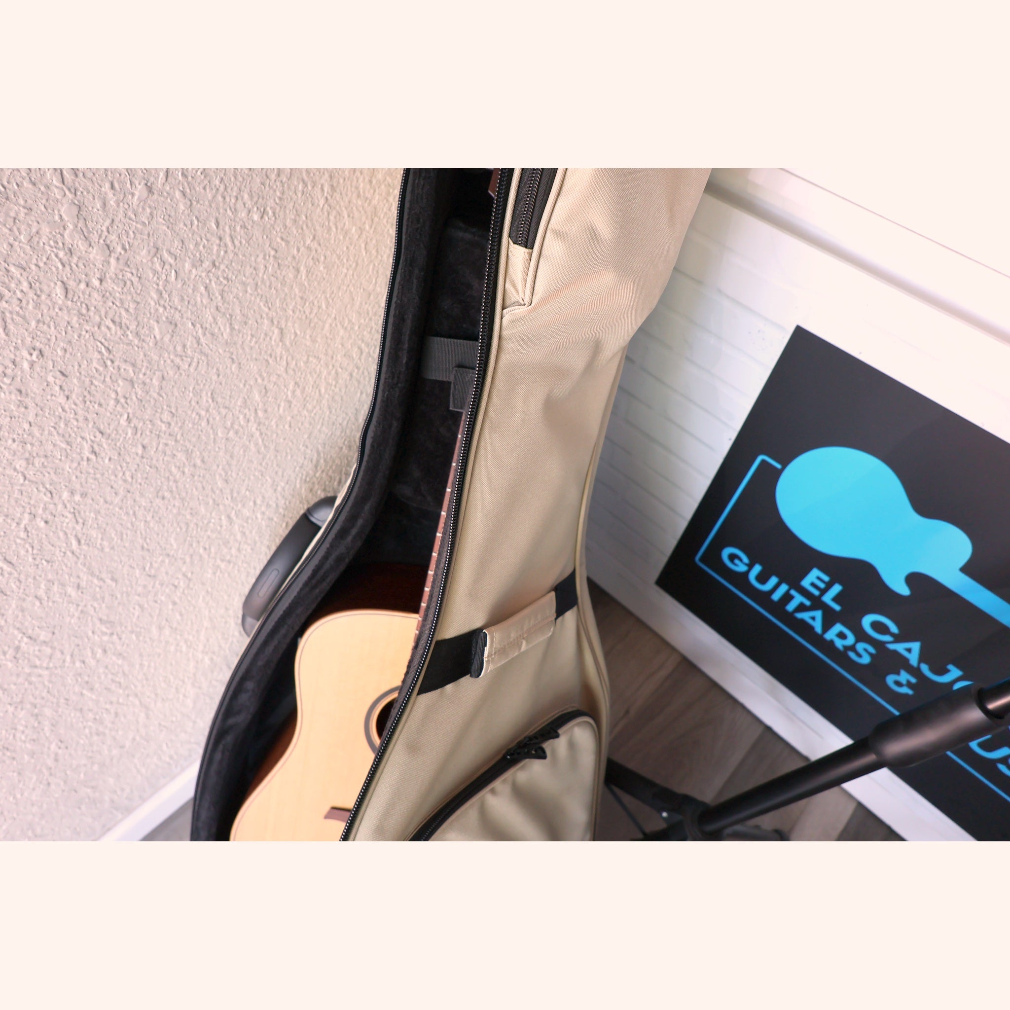 Lag HyVibe 10 Smart Guitar – Dreadnought Cutaway Acoustic-Electric with Bluetooth
