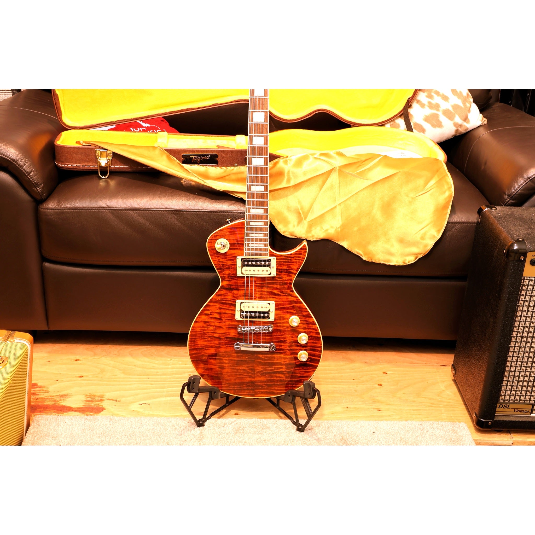Tagima Mirach Electric Guitar – Flamed Amber, Rosewood, Hardshell Case