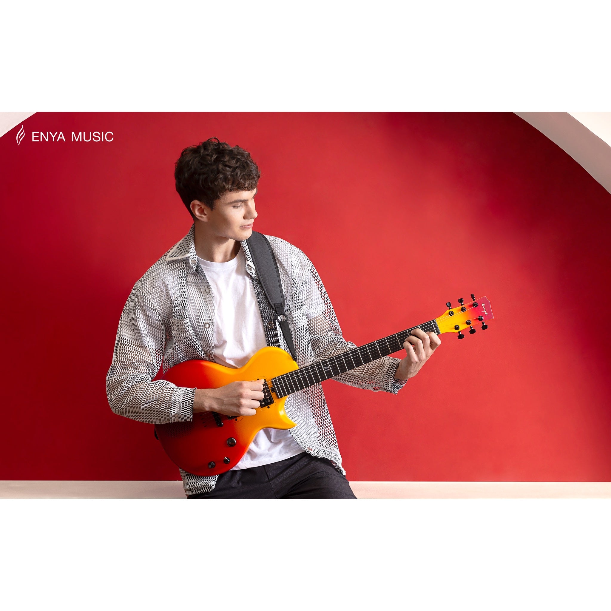 Enya Nova Go Sonic Smart Electric Guitar Volcano Red body detail