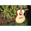 Breedlove Discovery S Concert Acoustic-Electric Guitar – Natural Satin