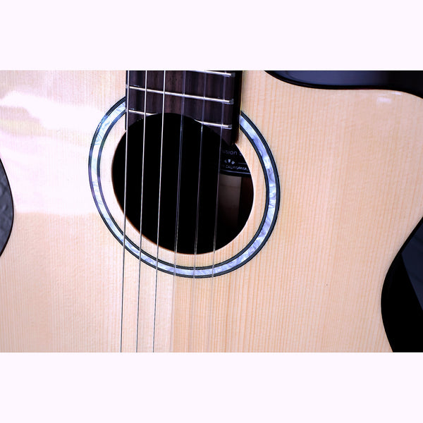Córdoba Fusion 5 Nylon String Crossover Classical Guitar