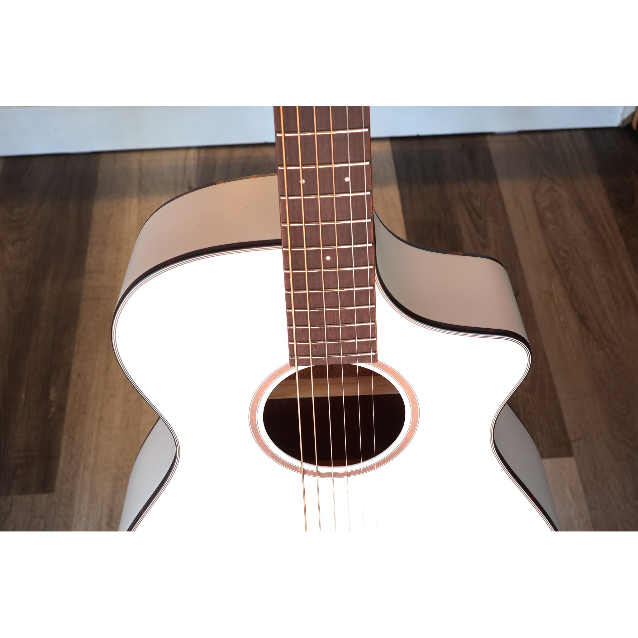 Breedlove Acoustic Electric Guitar European Spruce - African Mahogany Discovery S Concert Satin White CE