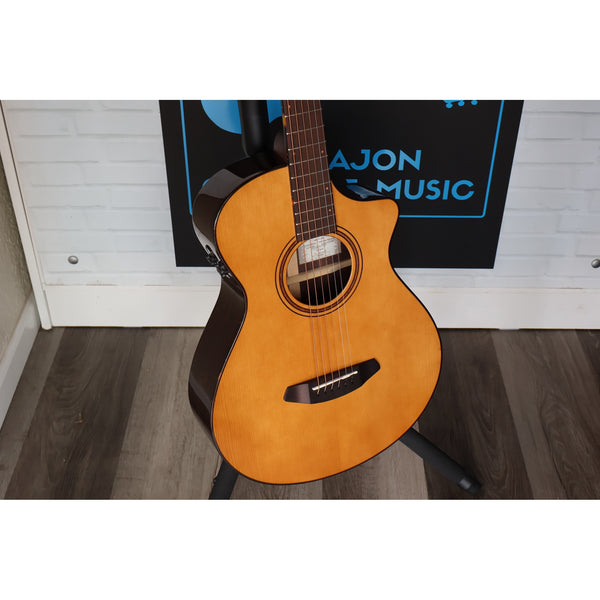 Breedlove PFCA18CEEUIR CC230207288 Performer Pro Concertina CE Acoustic-Electric Guitar – Aged Toner