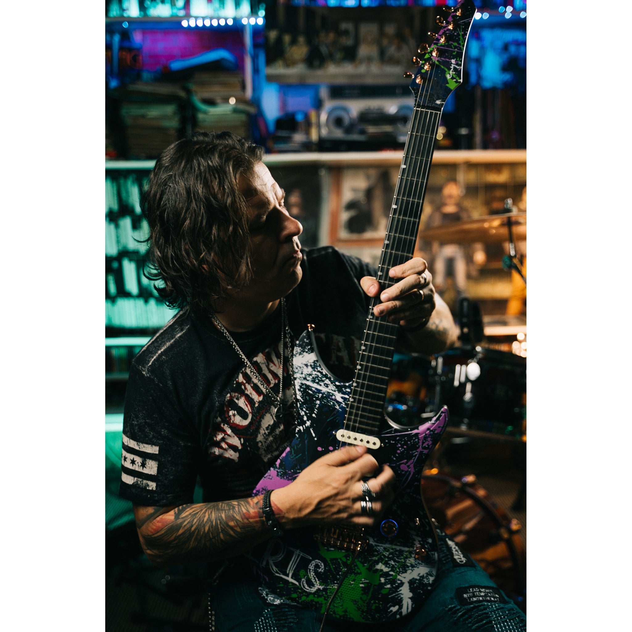 Enya Inspire Iris Smart Electric Guitar neck and fretboard detail