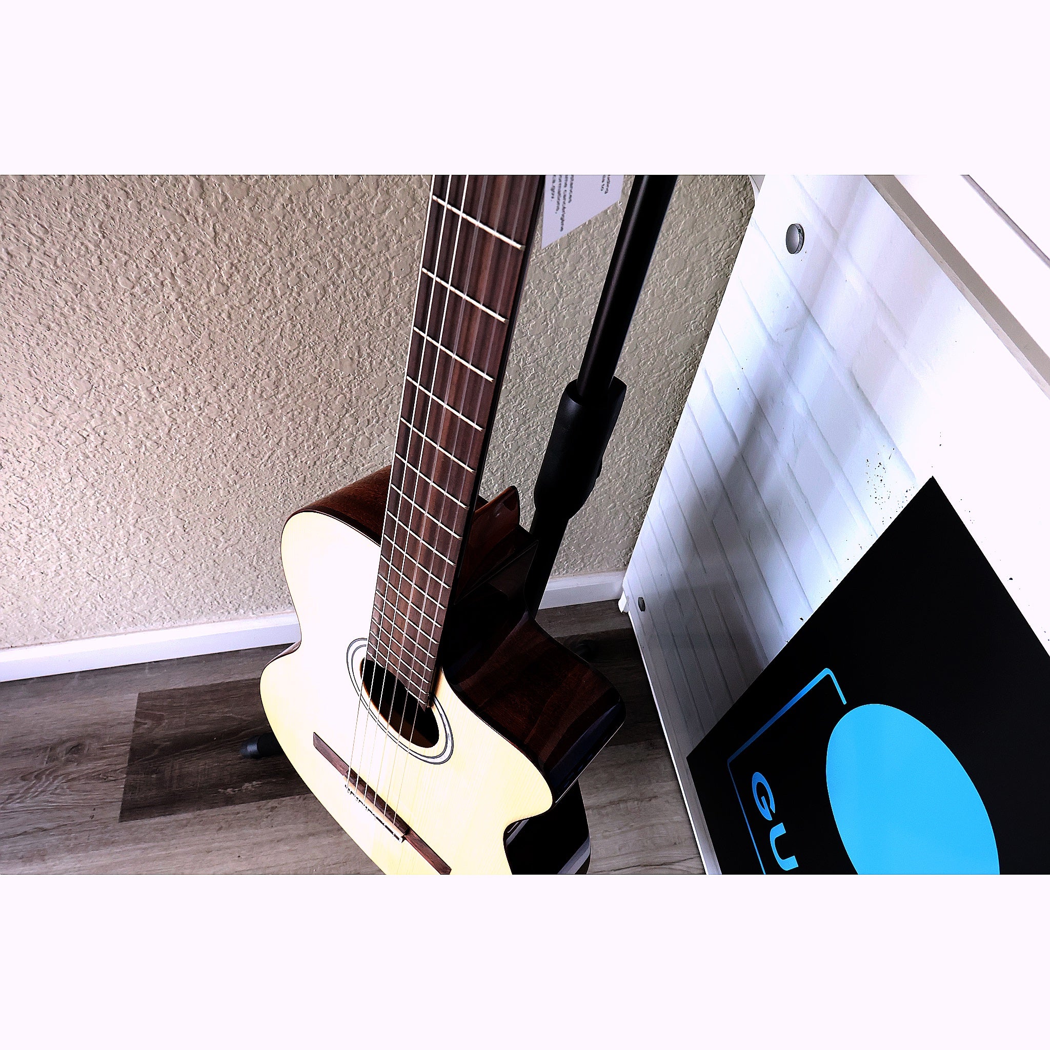 Córdoba Fusion 5 Nylon String Crossover Classical Guitar