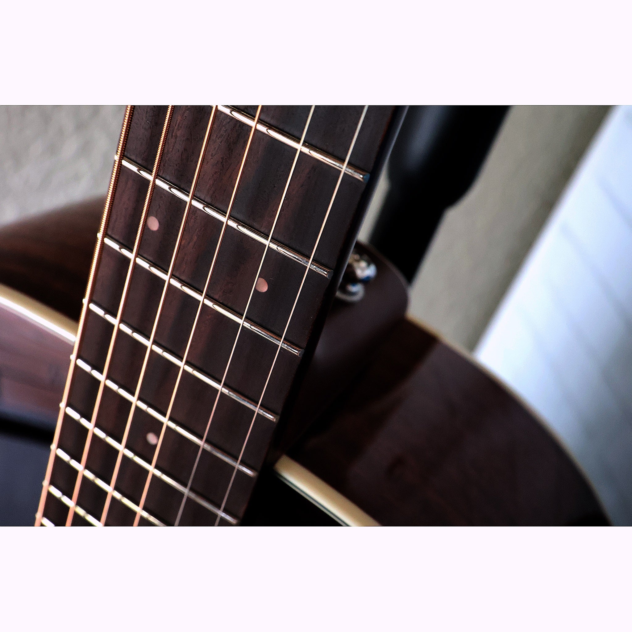 Guild DS-240 Memoir Vintage Sunburst Slope Shoulder Acoustic