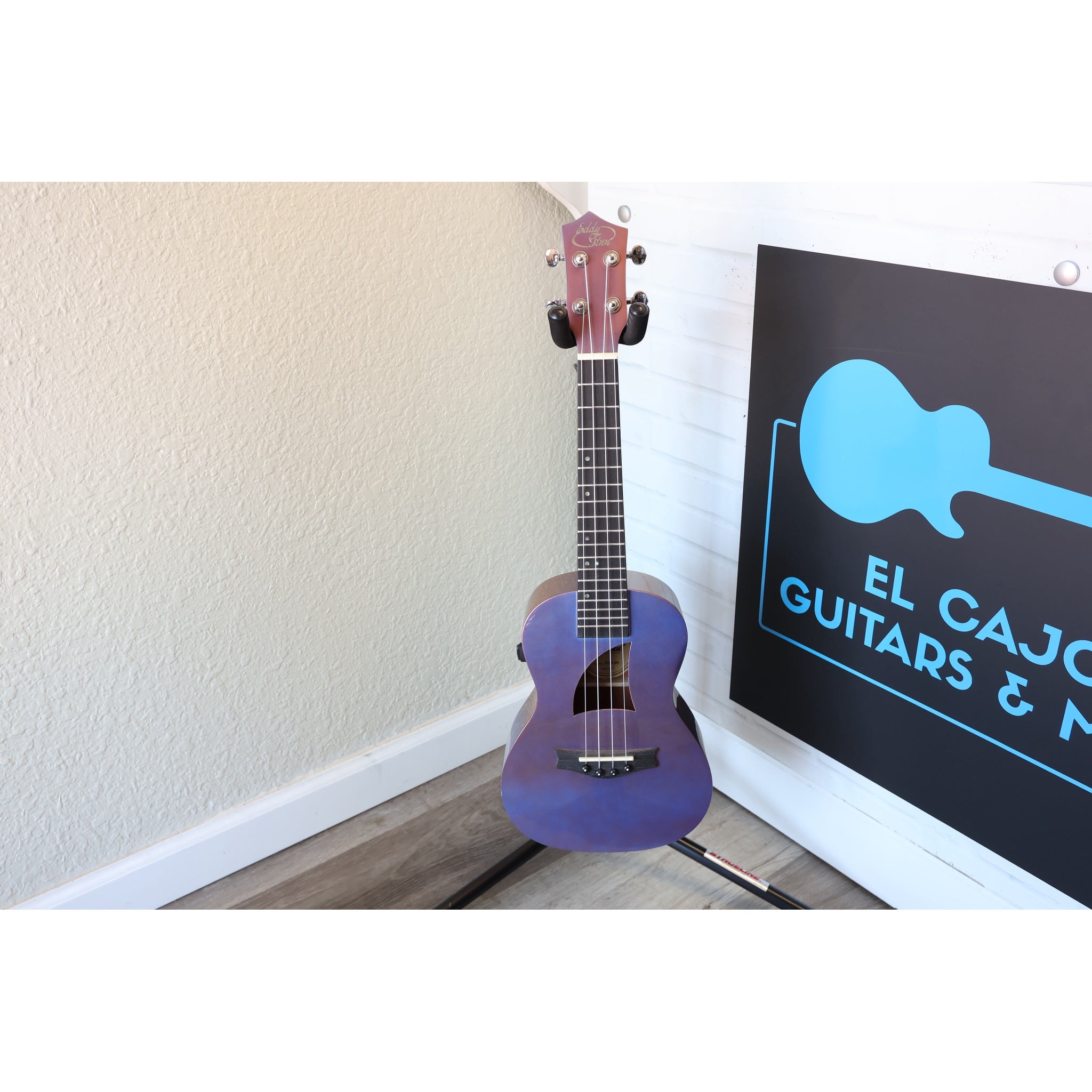 Eddy Finn Ocean King Series Concert Ukulele Purple Sparkle