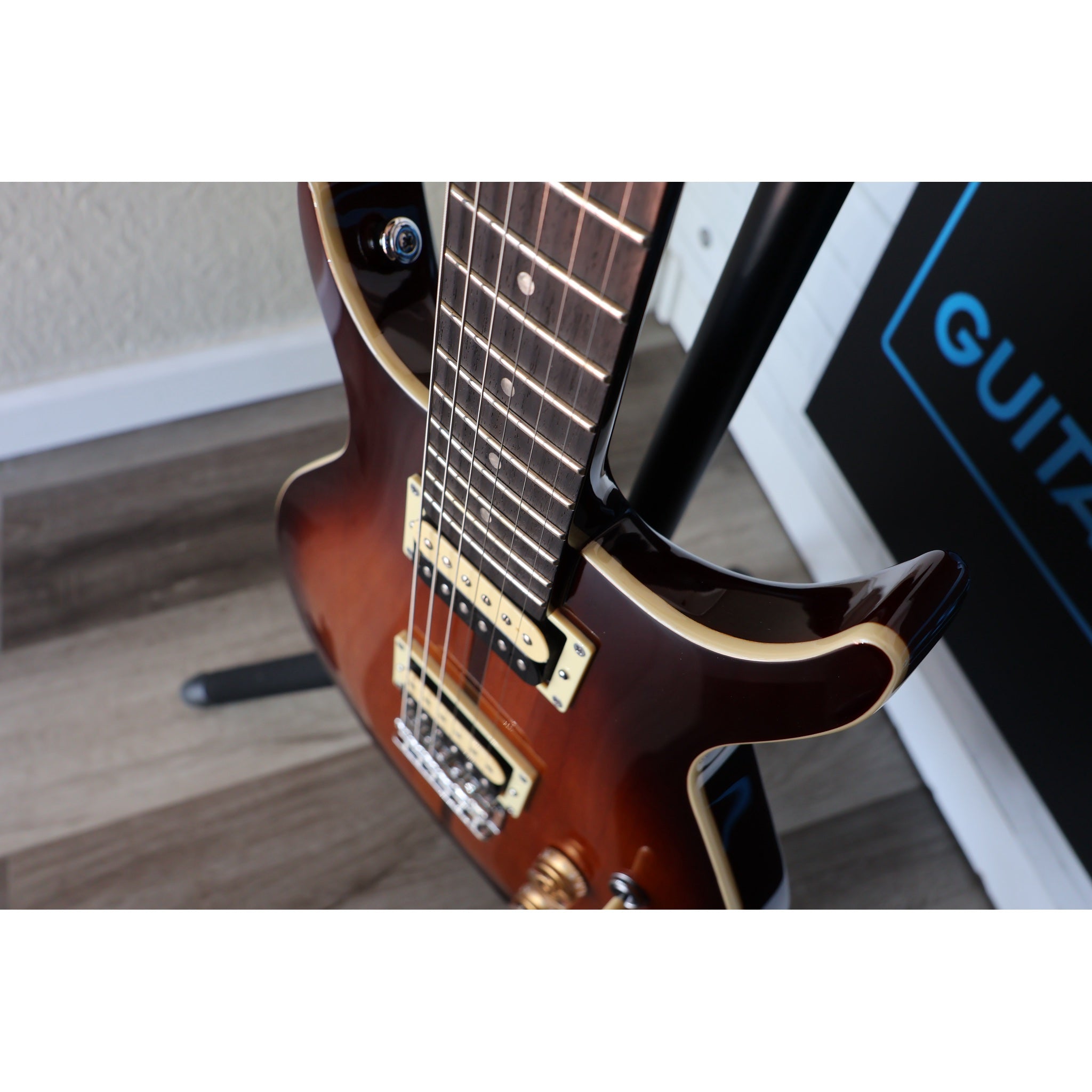 Washburn Wing Series Hawk H10TS-U – Tobacco Sunburst – In Stock