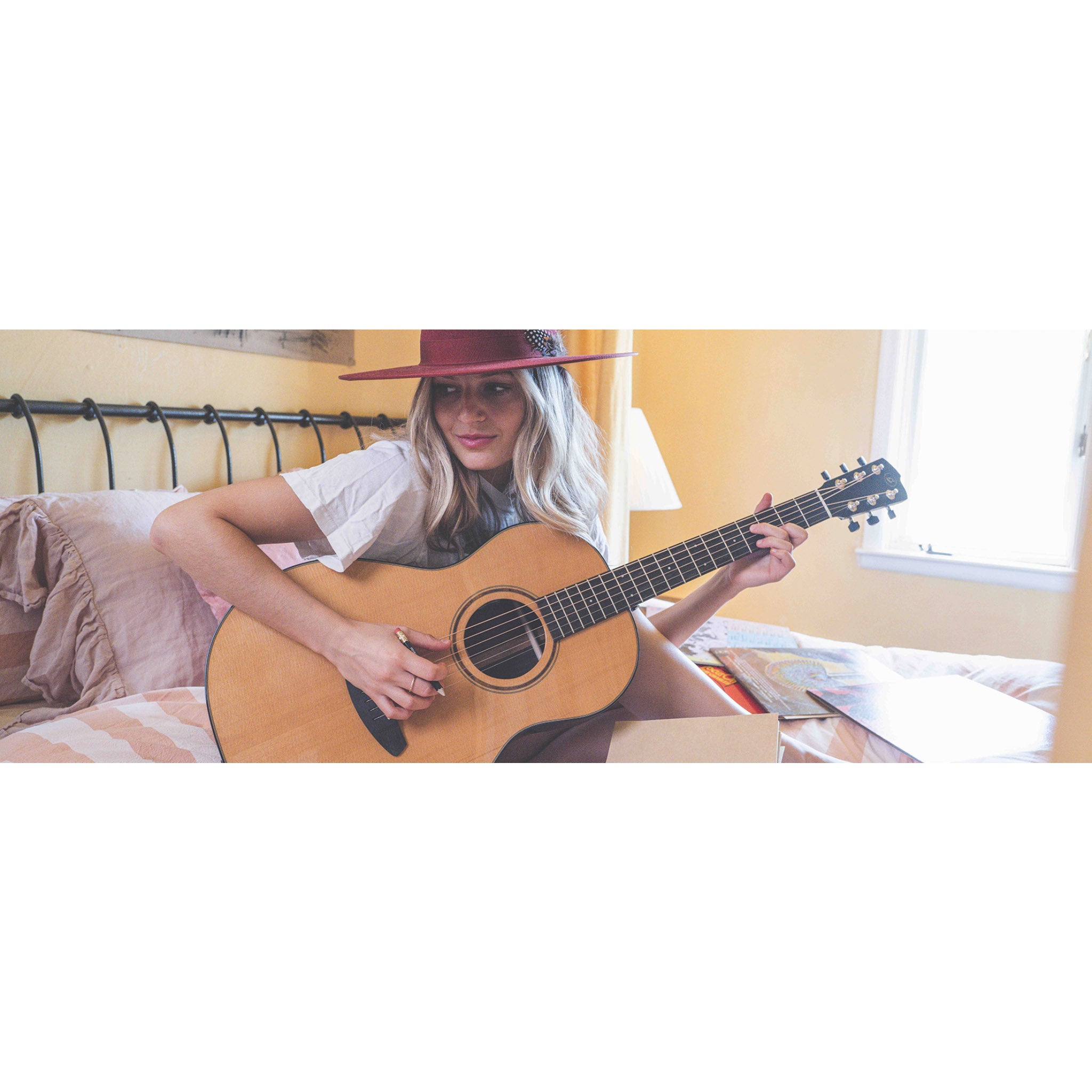 Breedlove Roots Parlor SR E