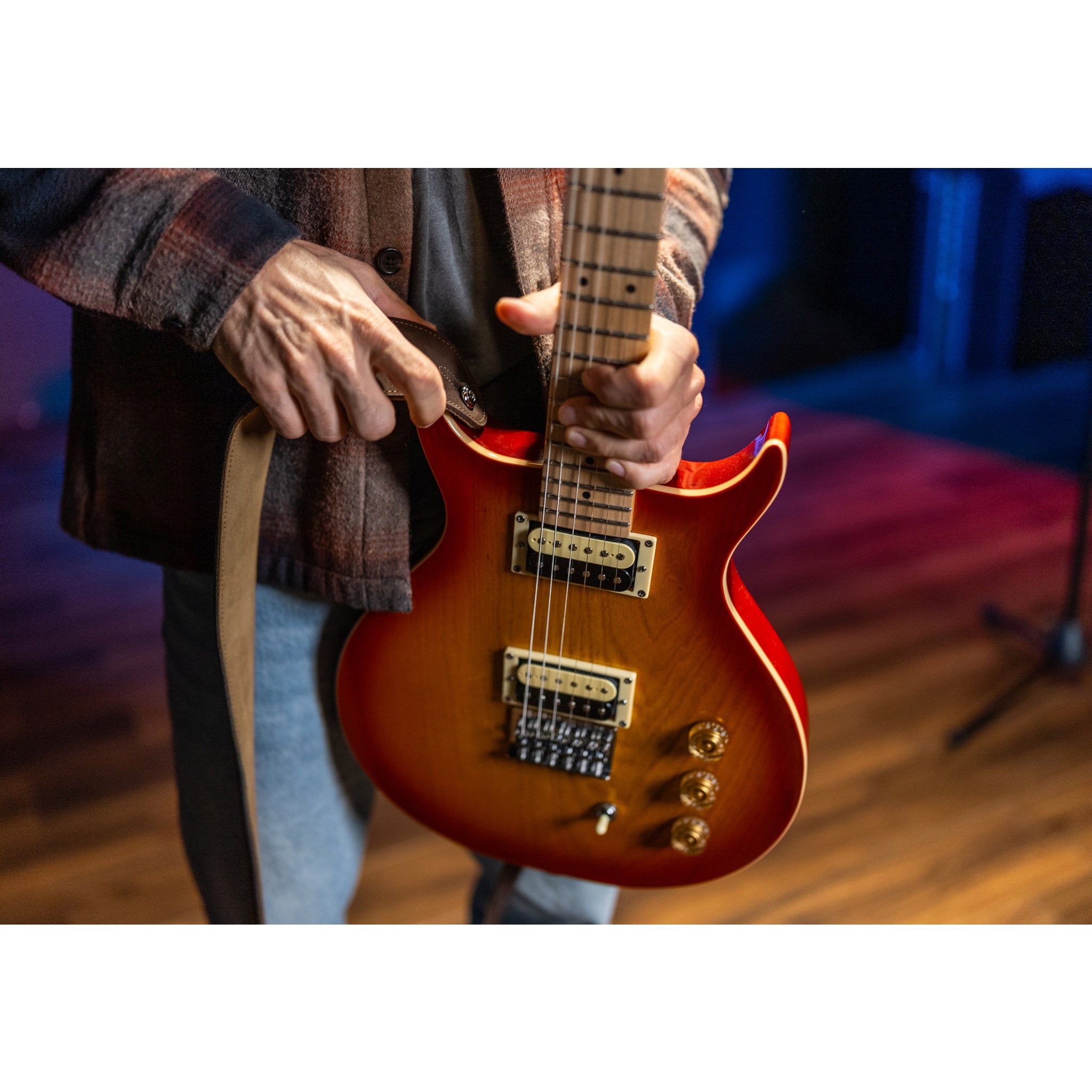 Washburn Wing Series Raven R5CB-U Electric Guitar – Cherry Burst