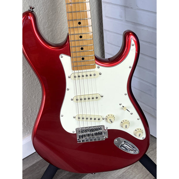 Tagima TG-530 — S-Style, Basswood/Maple, 3× Single-Coil, Tremolo