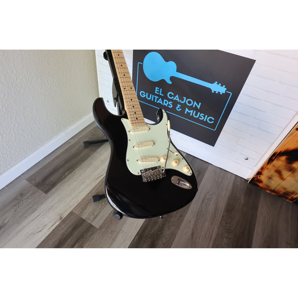 Tagima T-635 Classic LS-BK-LF/MG Electric Guitar – Gloss Black