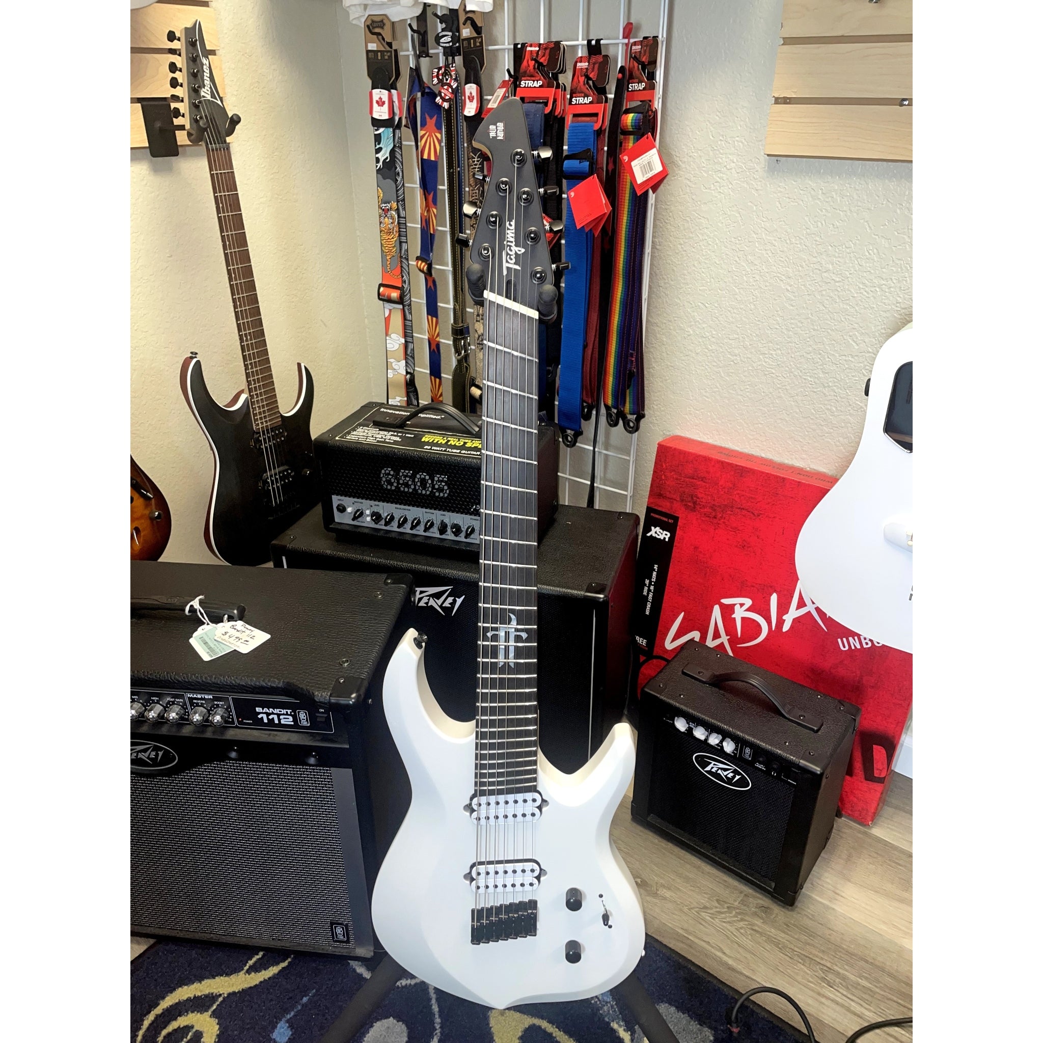 Tagima True Range 7 — Brazilian Cedar Body, Pau Marfim Neck, Pau Ferro, Bare Knuckle Aftermath, Monorail (Brazil)