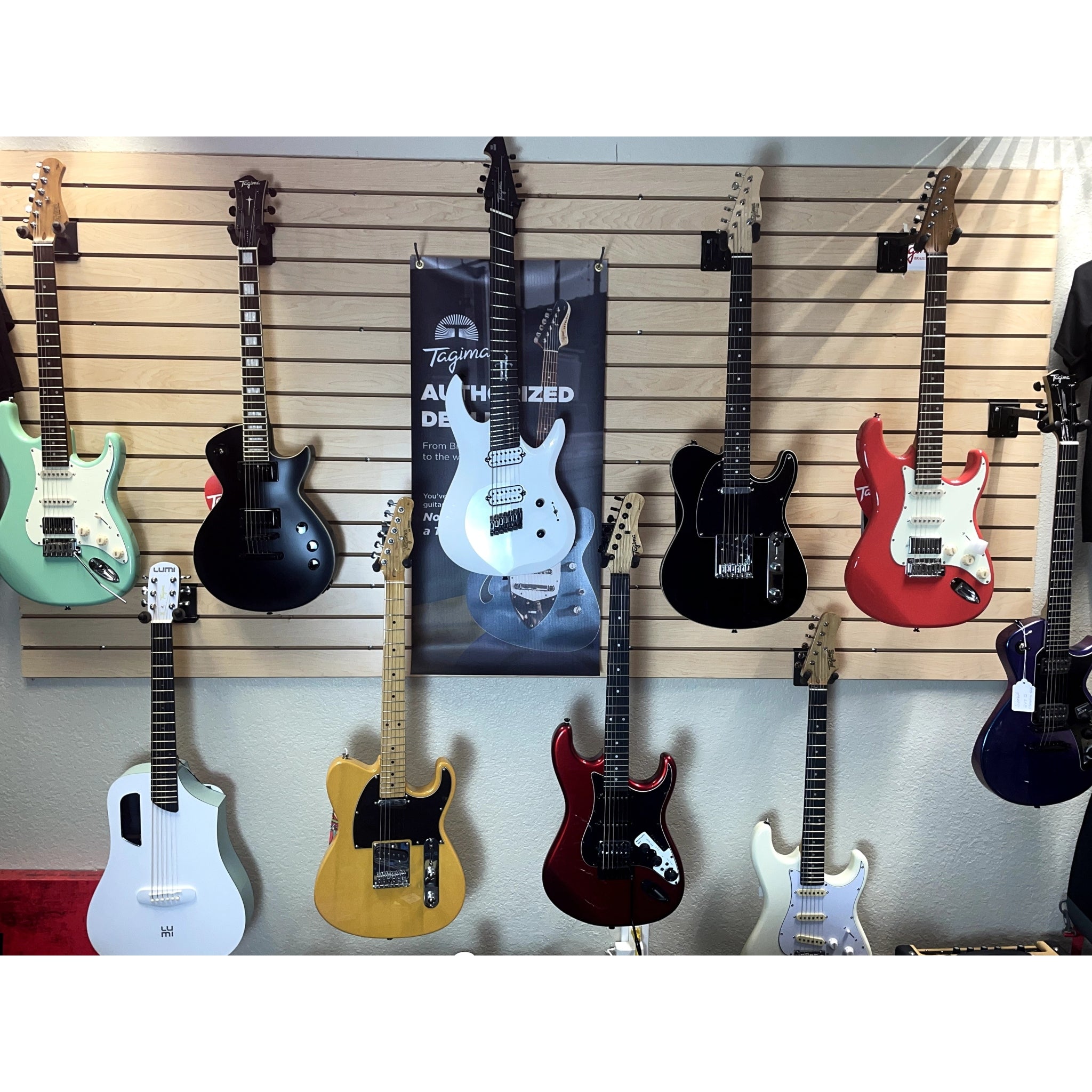 Tagima True Range 7 — Brazilian Cedar Body, Pau Marfim Neck, Pau Ferro, Bare Knuckle Aftermath, Monorail (Brazil)