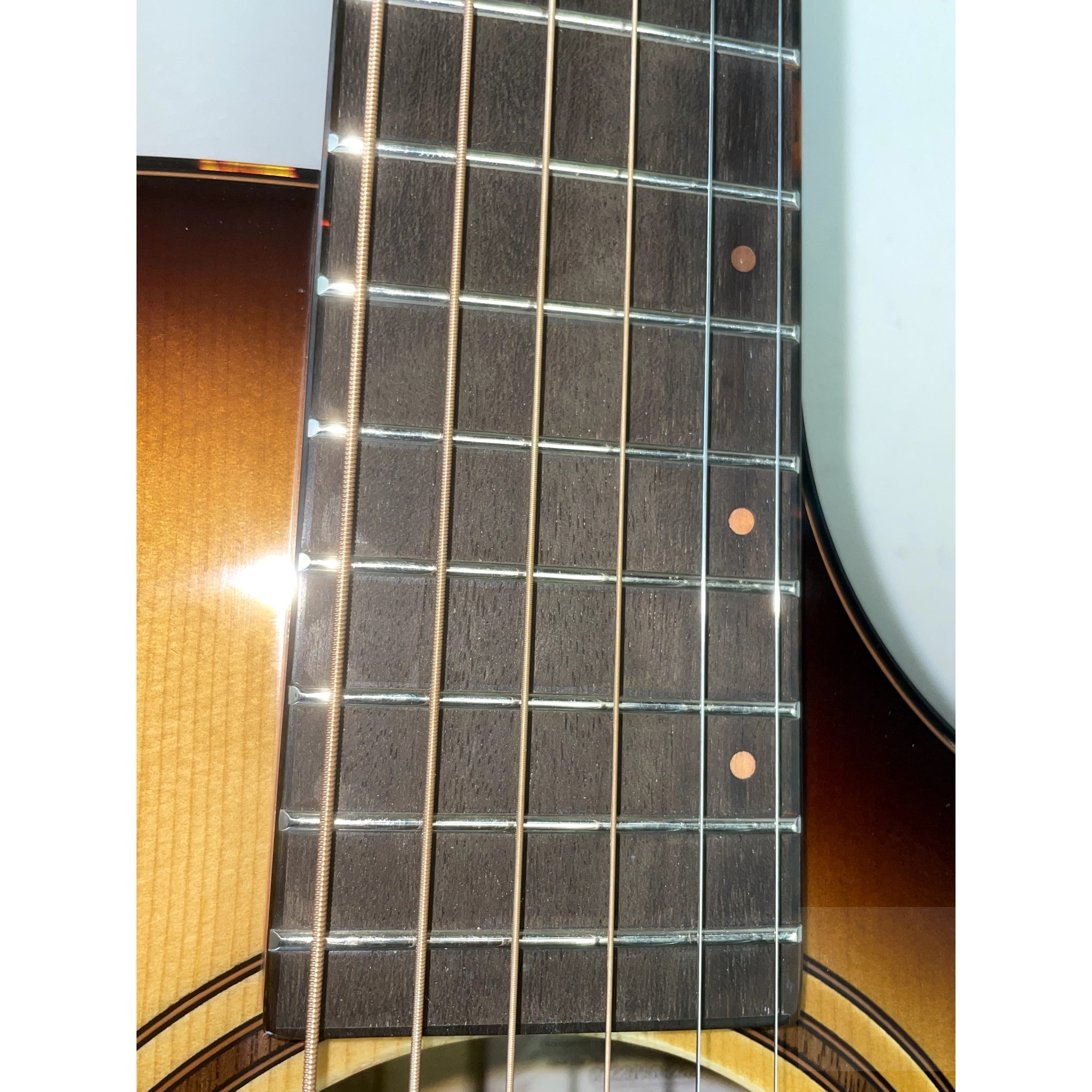 Breedlove Artista Pro Concert Burnt Amber CE European - Myrtlewood - Hardshell Case Included - El Cajon Guitars and Music