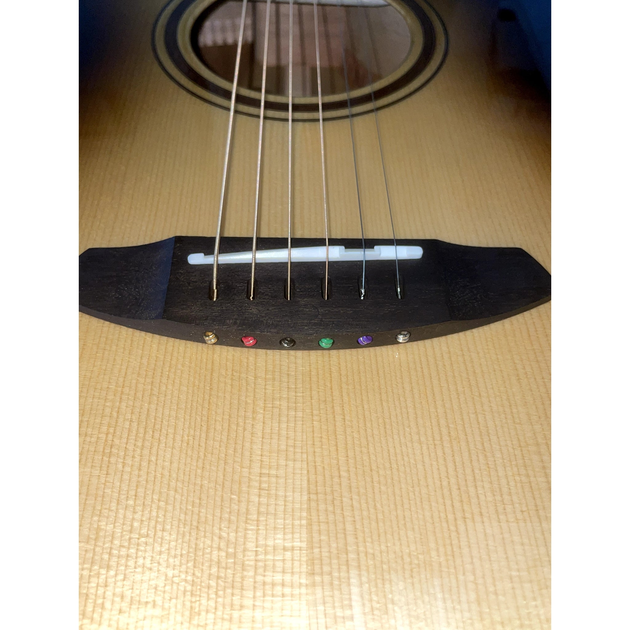 Breedlove Artista Pro Concert Burnt Amber CE European - Myrtlewood - Hardshell Case Included - El Cajon Guitars and Music