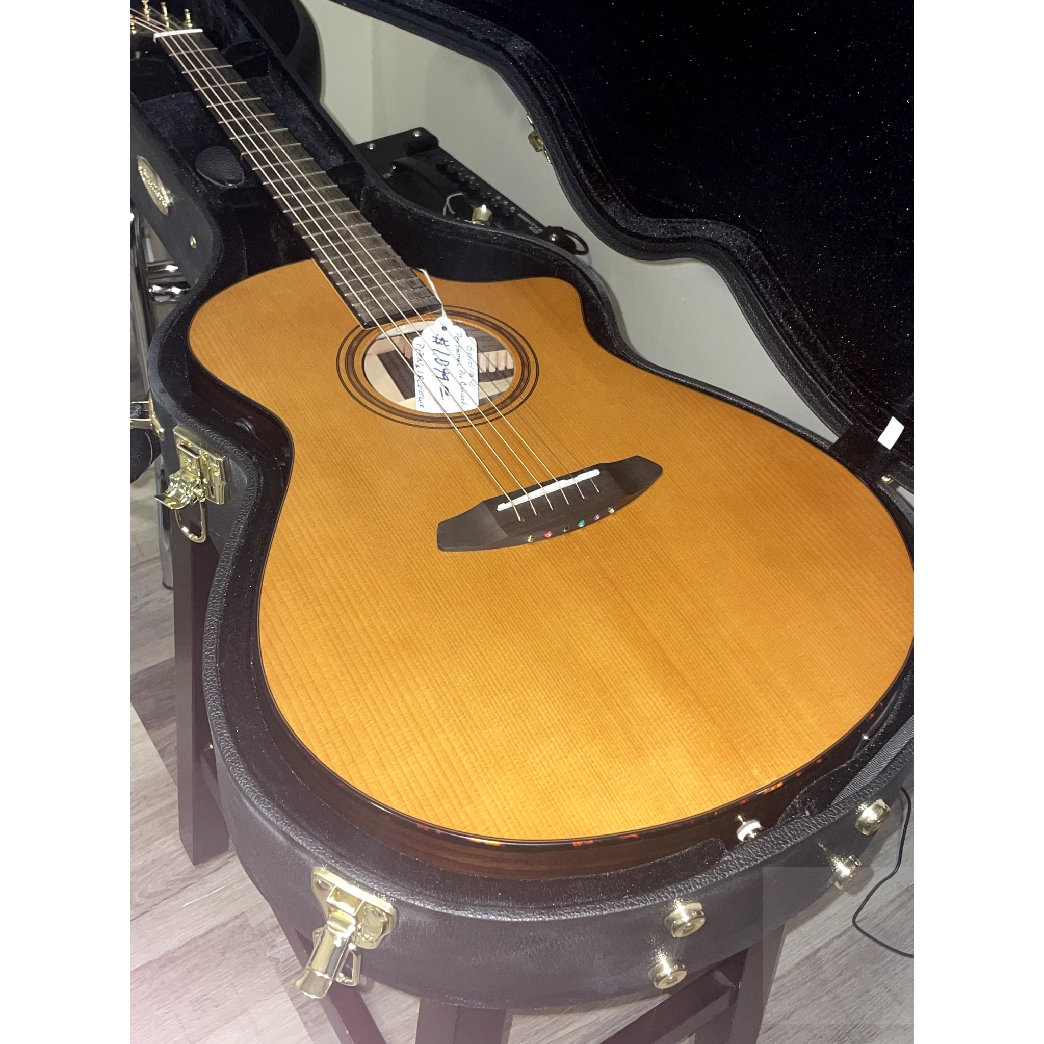 Breedlove Performer Pro Concert Thinline Aged Toner CE European - EI Rosewood - Hardshell Case Included - El Cajon Guitars and Music