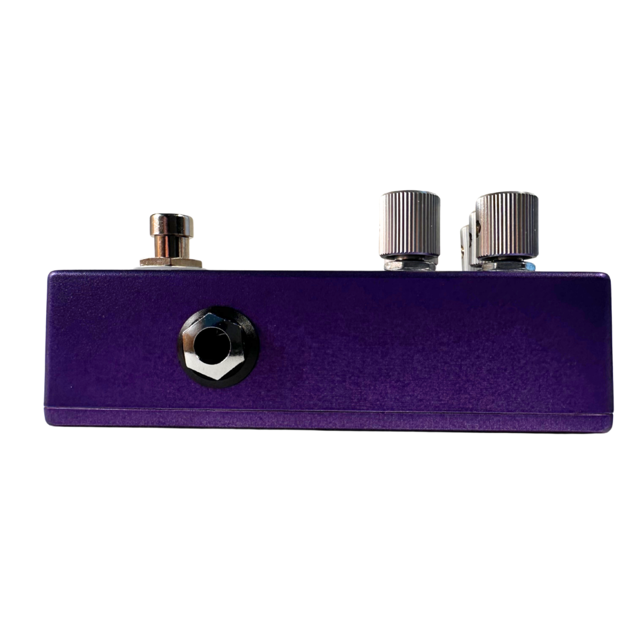 Tuller Audio Man of War Distortion Pedal - input jack side