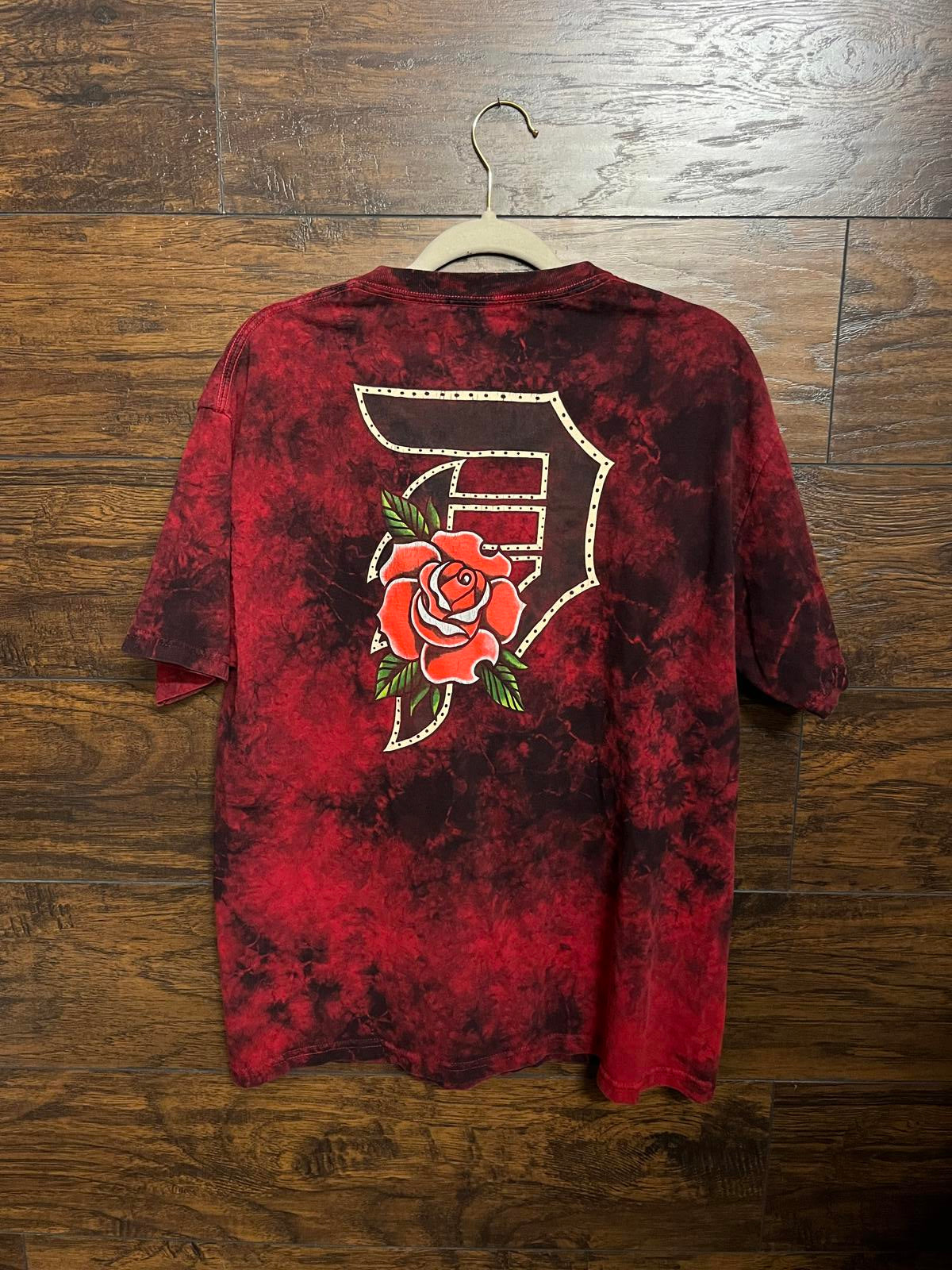 Primitive Skateboarding T-shirt - Black/Red Rose Tie Dye -M
