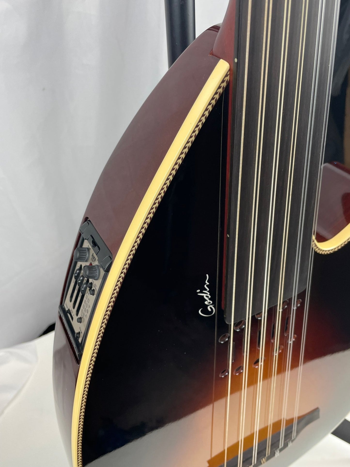 Godin Multioud Nylon Ambiance Limited Edition Sunburst Prototype 2013 - HG with Godin Hardshell Case - El Cajon Guitars and Music