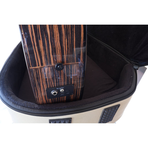 Lâg HyVibe 50 Auditorium Bevel Cutaway Smart Guitar – HV50ACE-2512LT22580 - bottom end pin and input/ output/ charging port showing
