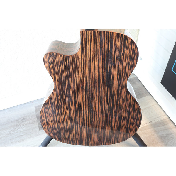 Lâg HyVibe 50 Auditorium Bevel Cutaway Smart Guitar – HV50ACE-2604LT07464 back body grain detail.