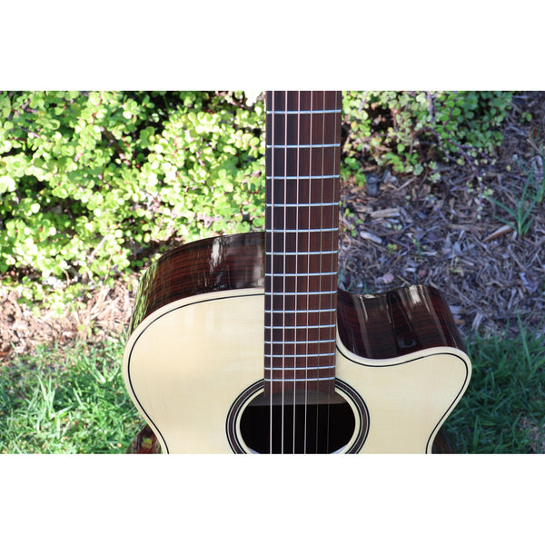 Lâg T218ACE Tramontane 218 Auditorium Acoustic-Electric Guitar – Natural Gloss - Serial Number 2511LT19929 - natural light at ECGMusic.com upper front body.