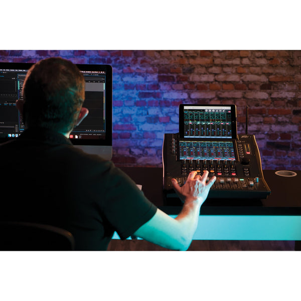 Peavey Mixer Aureus™ 28 Digital Mixer - El Cajon Guitars and Music