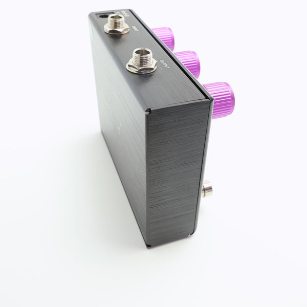 Pigtronix Star Eater fuzz pedal, side