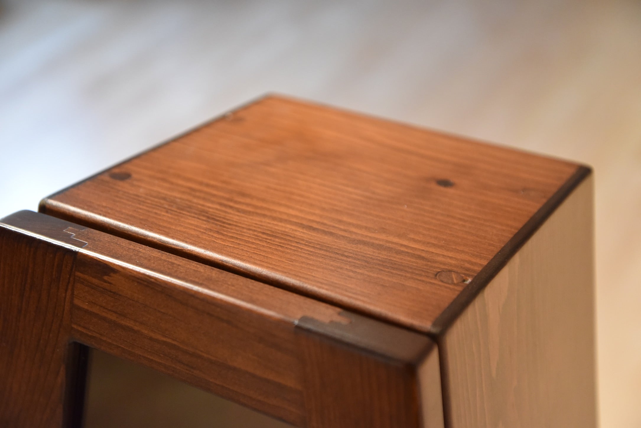 ClimaStand Triangle Humidor with Base - 300 Year Old Reclaimed Wood with Boston Stain