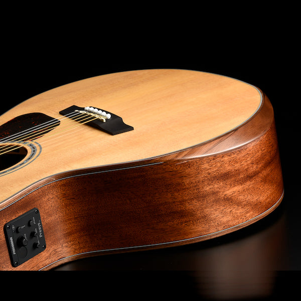 Walden G740RE-G Natura 700 acoustic-electric guitar