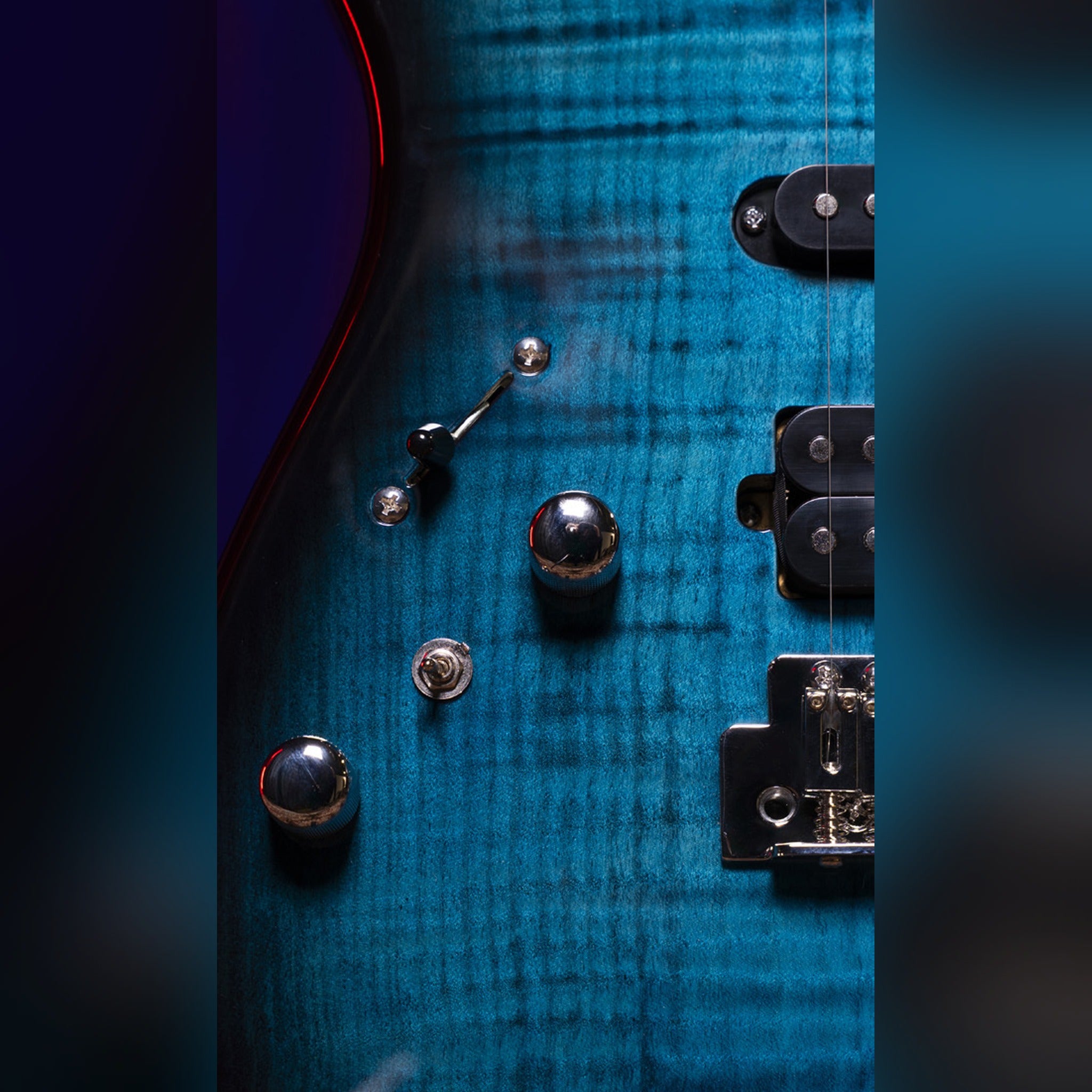 Washburn Sonamaster Elite SE3FBLB-U Flame Blue Burst flame maple top and controls detail